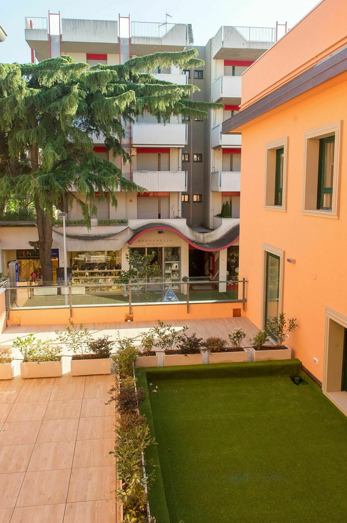Metropol Ceccarini - Luxury Apart-hotel Riccione